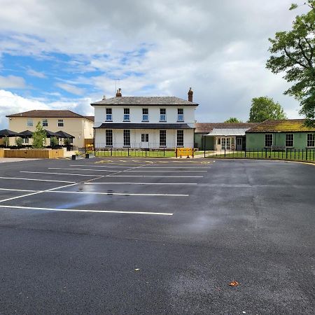 The Oakwood Hotel By Roomsbooked Gloucester Exterior photo